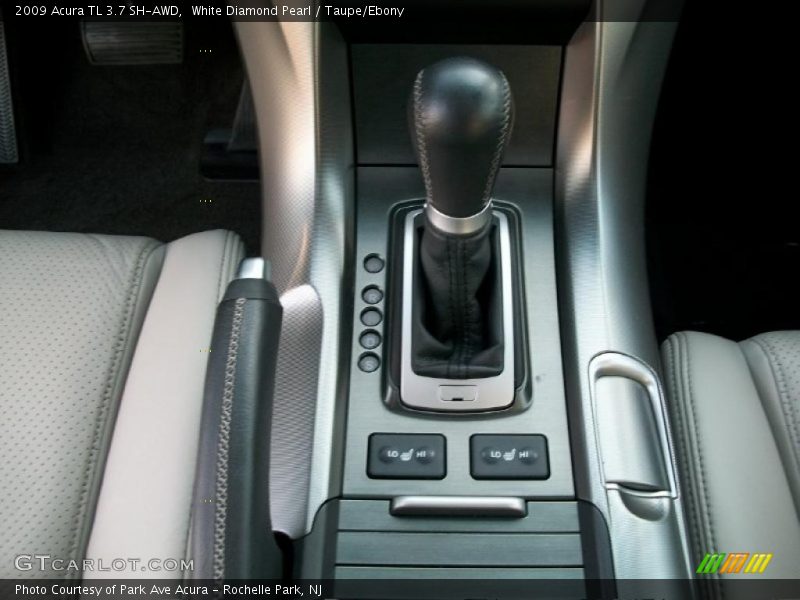  2009 TL 3.7 SH-AWD 5 Speed SportShift Automatic Shifter