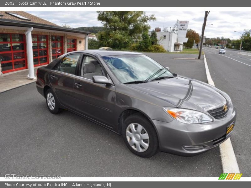 Front 3/4 View of 2003 Camry LE