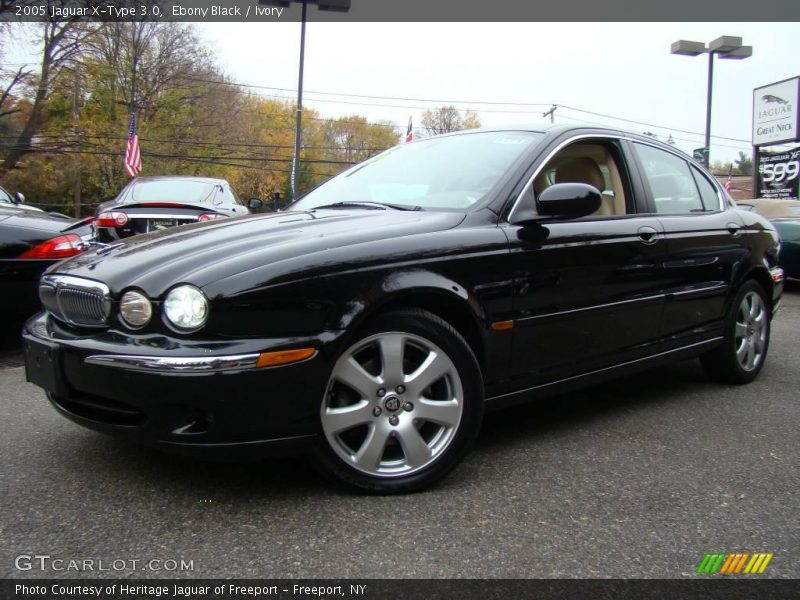 Ebony Black / Ivory 2005 Jaguar X-Type 3.0