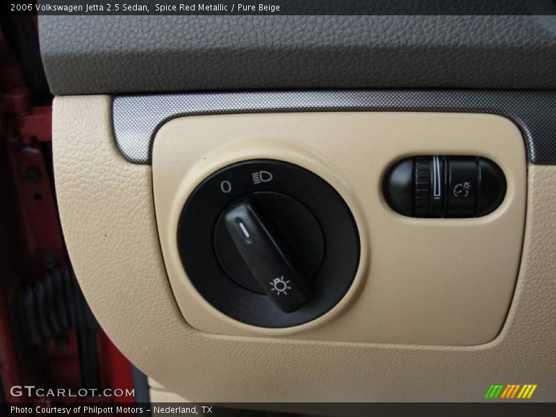 Spice Red Metallic / Pure Beige 2006 Volkswagen Jetta 2.5 Sedan