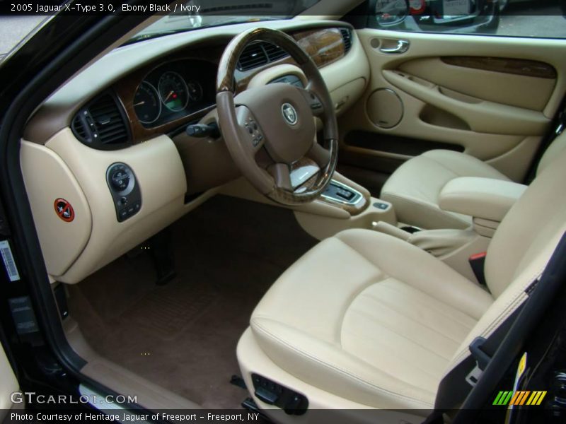  2005 X-Type 3.0 Ivory Interior