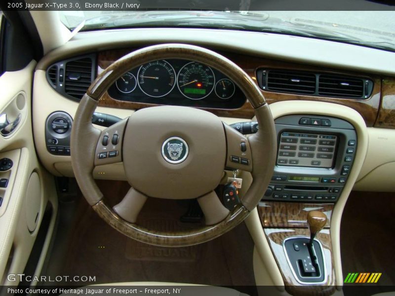 Dashboard of 2005 X-Type 3.0