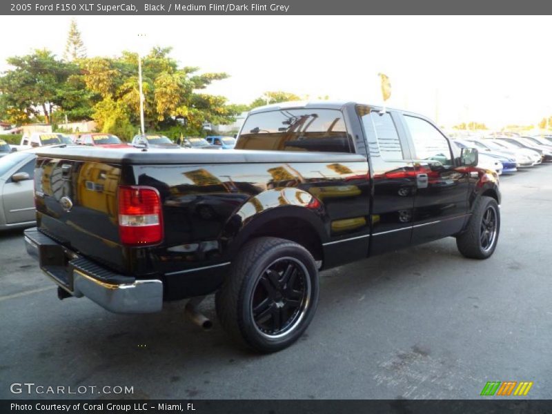 Black / Medium Flint/Dark Flint Grey 2005 Ford F150 XLT SuperCab