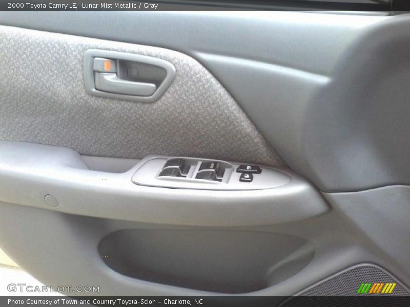 Lunar Mist Metallic / Gray 2000 Toyota Camry LE