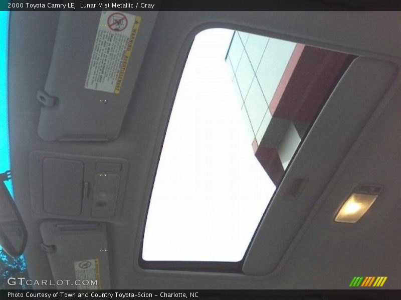 Lunar Mist Metallic / Gray 2000 Toyota Camry LE