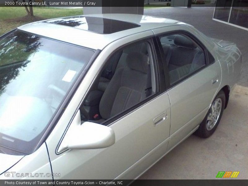 Lunar Mist Metallic / Gray 2000 Toyota Camry LE