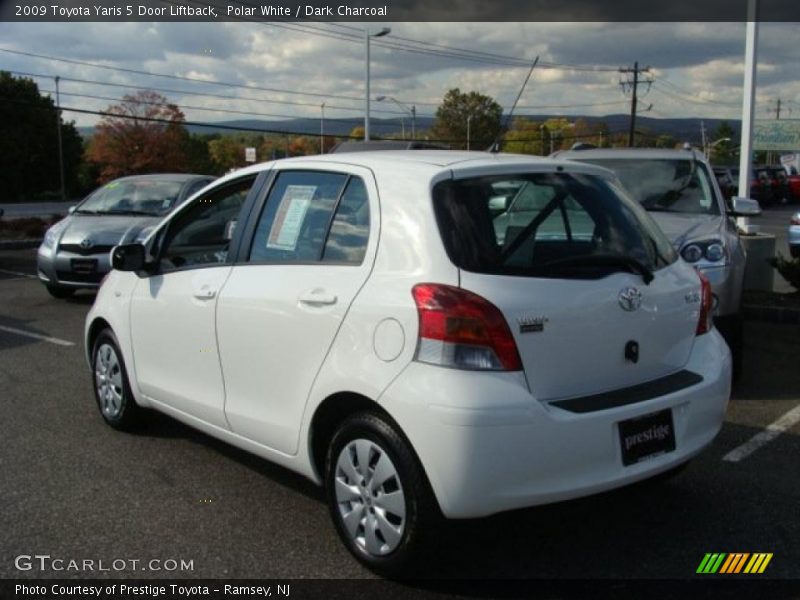 Polar White / Dark Charcoal 2009 Toyota Yaris 5 Door Liftback