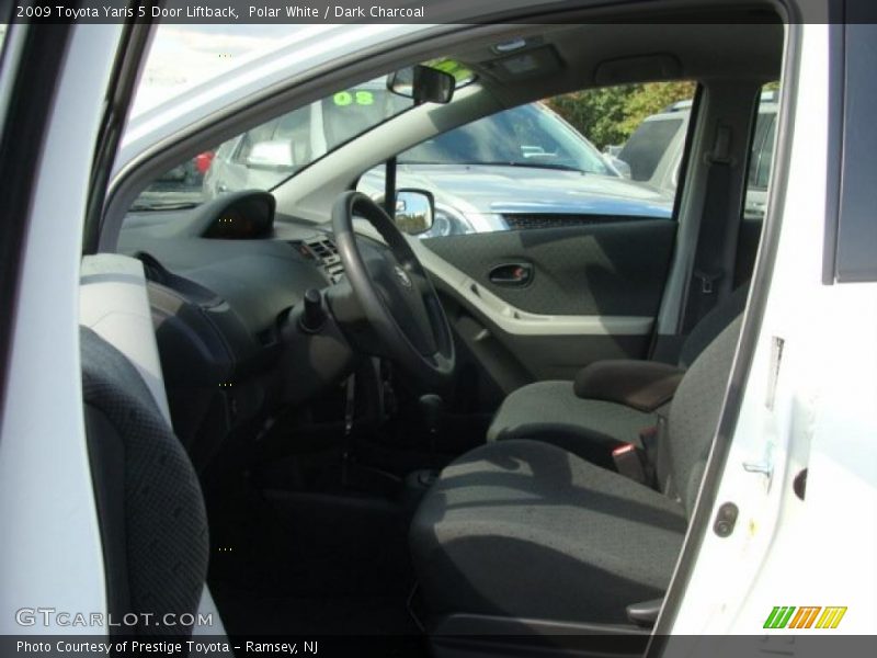 Polar White / Dark Charcoal 2009 Toyota Yaris 5 Door Liftback