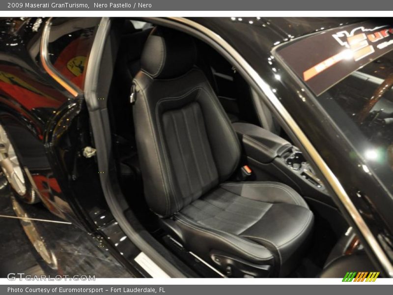  2009 GranTurismo  Nero Interior