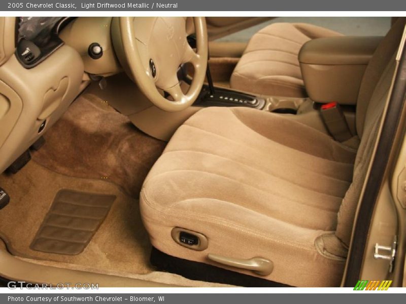 Light Driftwood Metallic / Neutral 2005 Chevrolet Classic