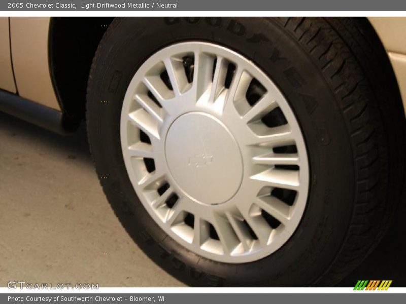 Light Driftwood Metallic / Neutral 2005 Chevrolet Classic