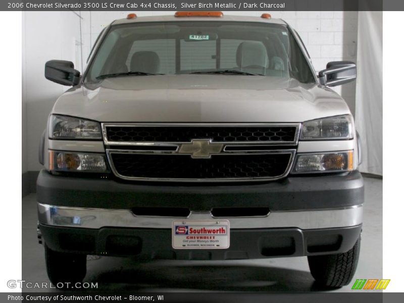 Silver Birch Metallic / Dark Charcoal 2006 Chevrolet Silverado 3500 LS Crew Cab 4x4 Chassis