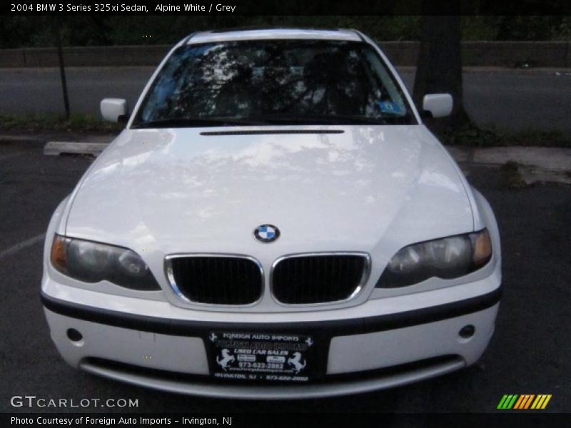 Alpine White / Grey 2004 BMW 3 Series 325xi Sedan