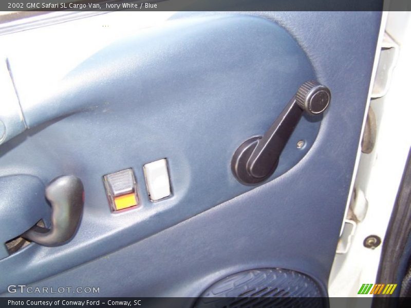 Ivory White / Blue 2002 GMC Safari SL Cargo Van