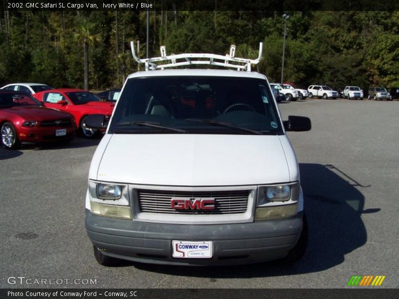 Ivory White / Blue 2002 GMC Safari SL Cargo Van