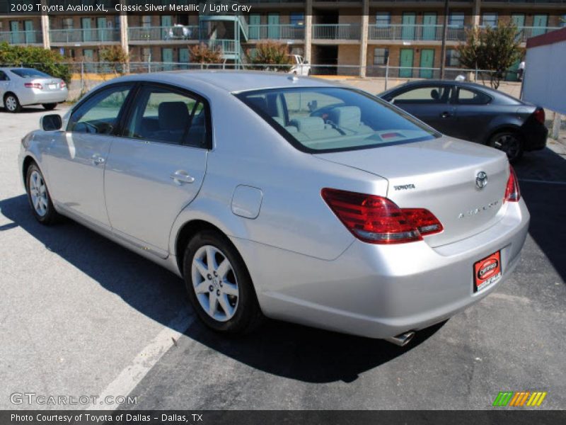 Classic Silver Metallic / Light Gray 2009 Toyota Avalon XL