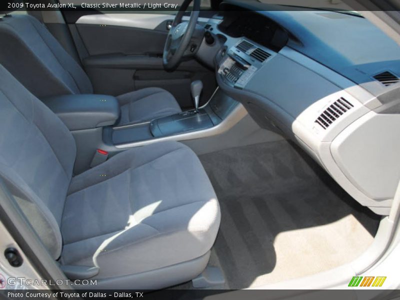 Classic Silver Metallic / Light Gray 2009 Toyota Avalon XL