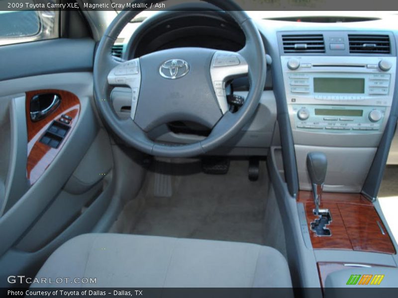 Magnetic Gray Metallic / Ash 2009 Toyota Camry XLE