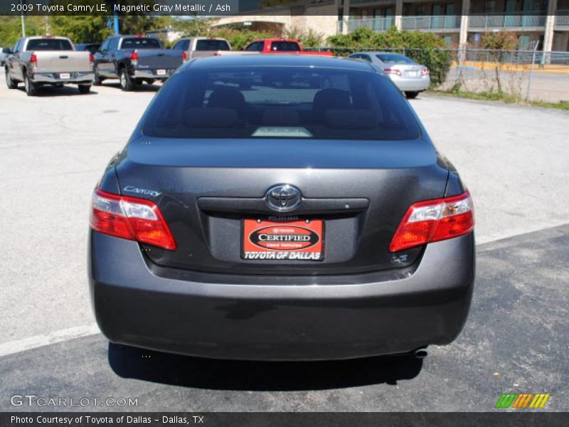 Magnetic Gray Metallic / Ash 2009 Toyota Camry LE