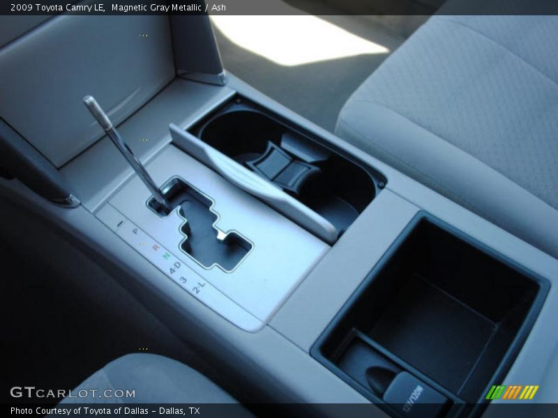 Magnetic Gray Metallic / Ash 2009 Toyota Camry LE