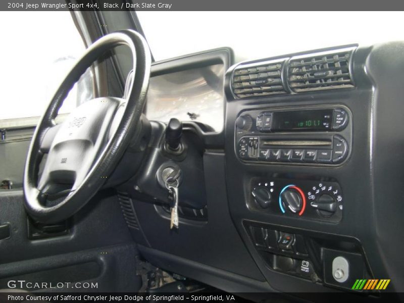 Black / Dark Slate Gray 2004 Jeep Wrangler Sport 4x4