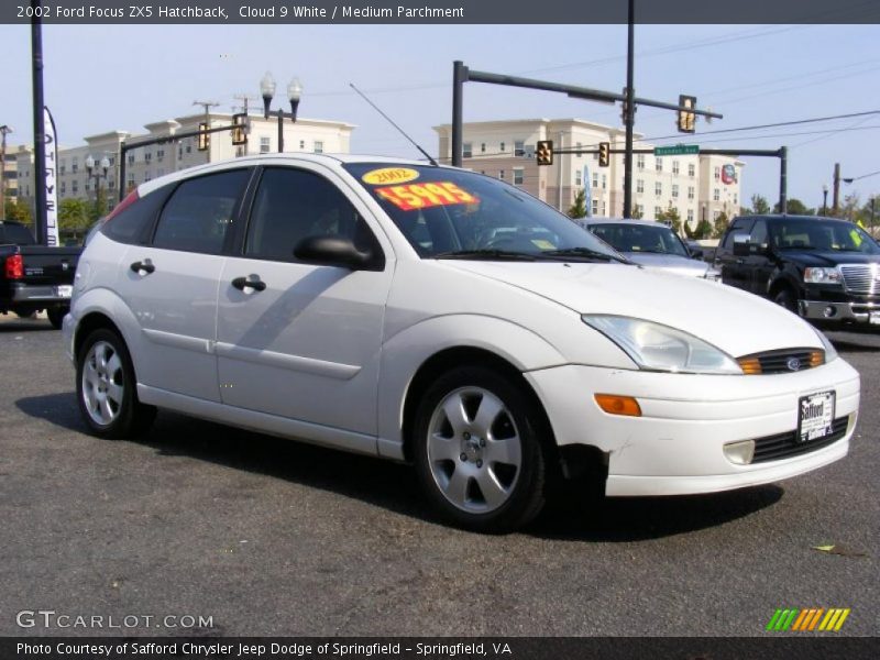 Cloud 9 White / Medium Parchment 2002 Ford Focus ZX5 Hatchback