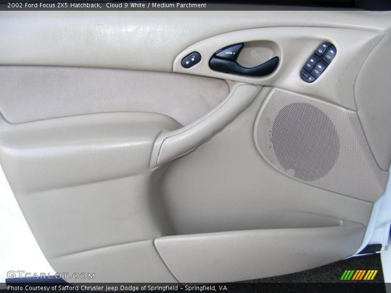  2002 Focus ZX5 Hatchback Medium Parchment Interior