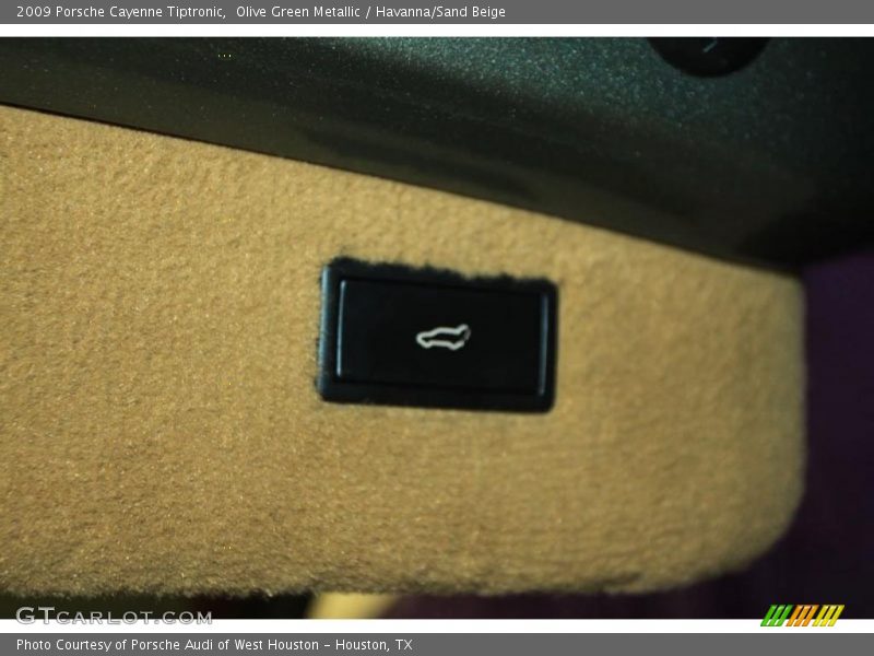 Olive Green Metallic / Havanna/Sand Beige 2009 Porsche Cayenne Tiptronic