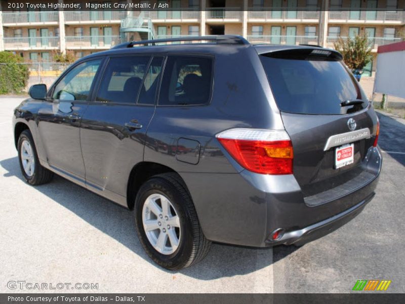 Magnetic Gray Metallic / Ash 2010 Toyota Highlander