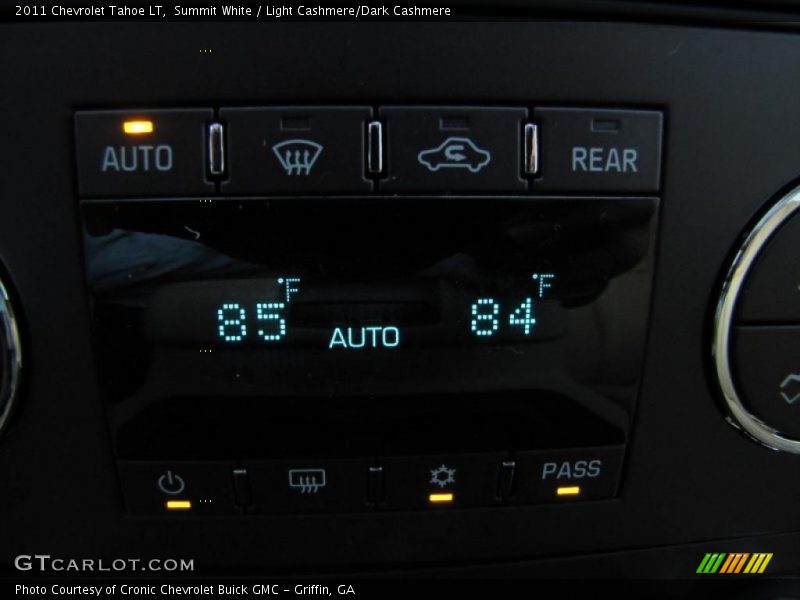 Controls of 2011 Tahoe LT