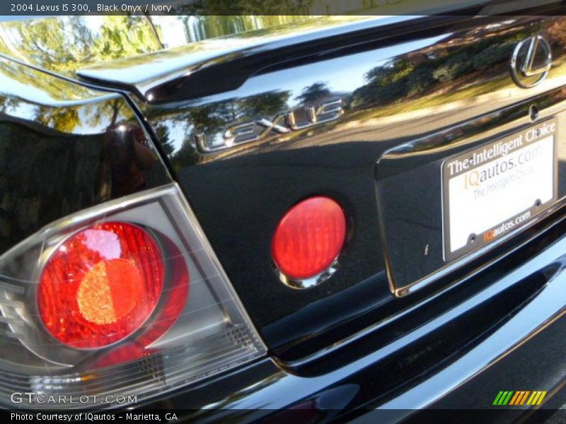Black Onyx / Ivory 2004 Lexus IS 300