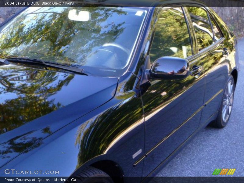 Black Onyx / Ivory 2004 Lexus IS 300