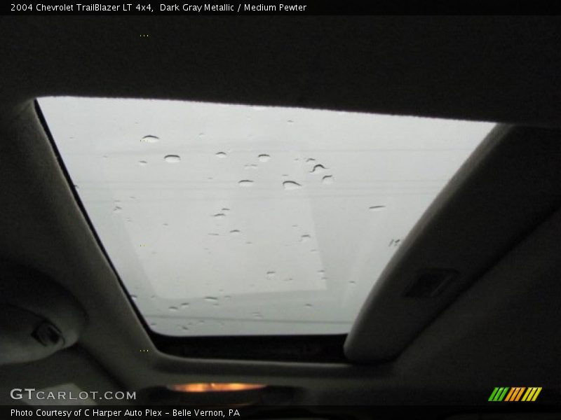 Dark Gray Metallic / Medium Pewter 2004 Chevrolet TrailBlazer LT 4x4