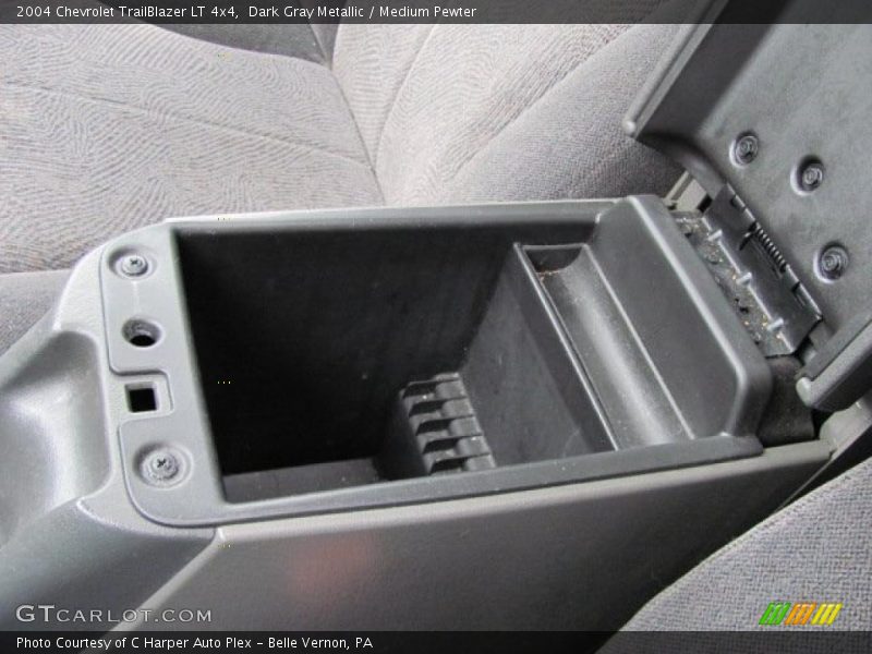 Dark Gray Metallic / Medium Pewter 2004 Chevrolet TrailBlazer LT 4x4