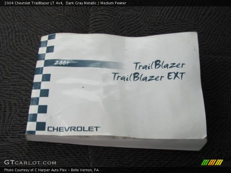 Dark Gray Metallic / Medium Pewter 2004 Chevrolet TrailBlazer LT 4x4