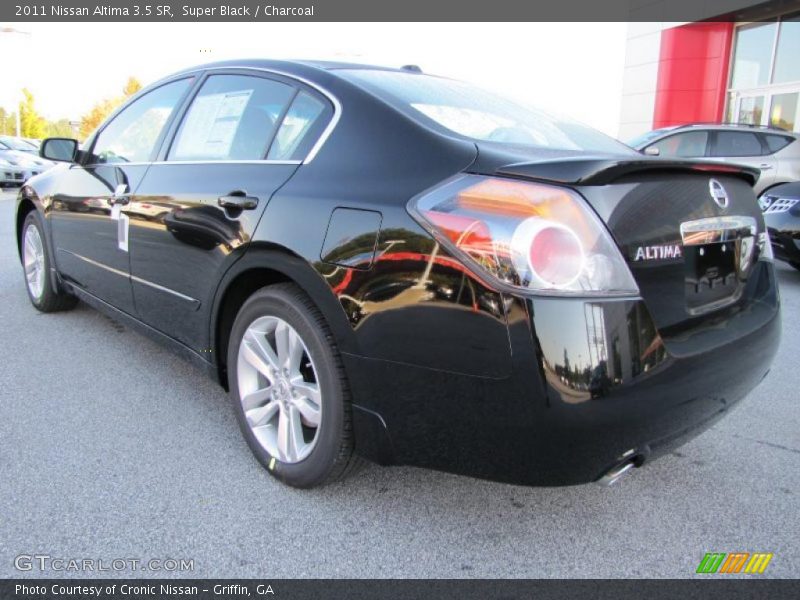 Super Black / Charcoal 2011 Nissan Altima 3.5 SR