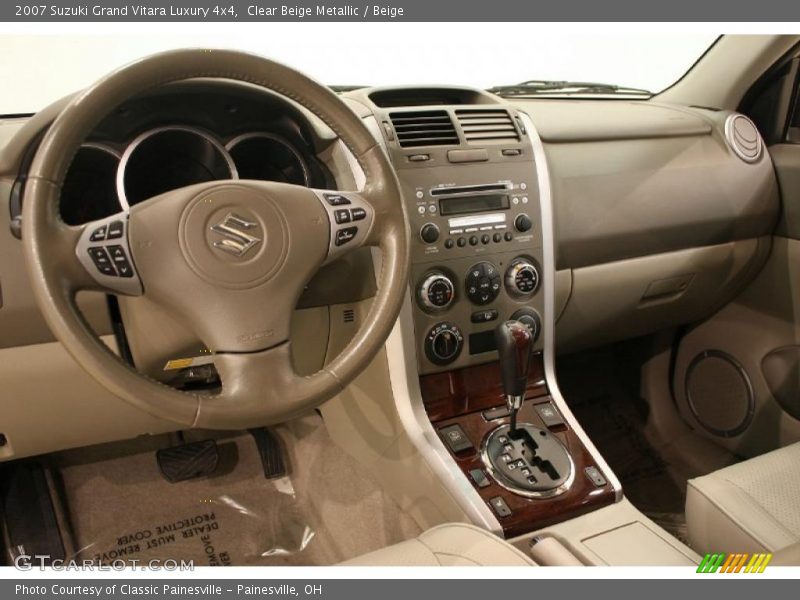 Dashboard of 2007 Grand Vitara Luxury 4x4