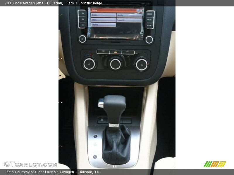 Controls of 2010 Jetta TDI Sedan