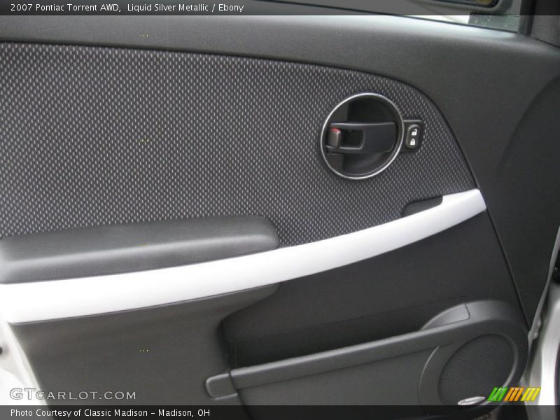 Door Panel of 2007 Torrent AWD