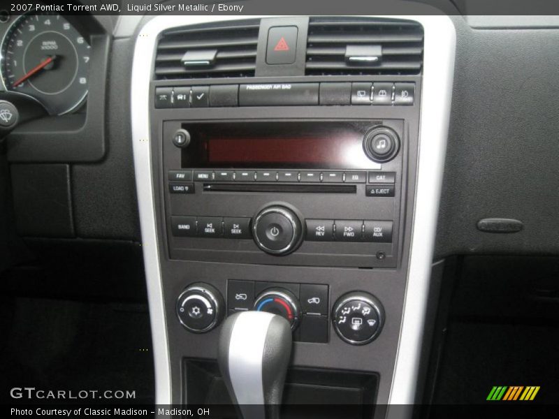 Controls of 2007 Torrent AWD