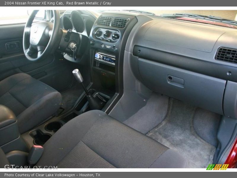  2004 Frontier XE King Cab Gray Interior