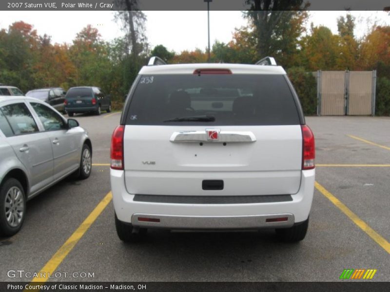 Polar White / Gray 2007 Saturn VUE