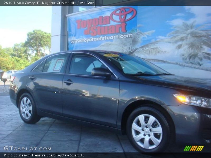 Magnetic Gray Metallic / Ash Gray 2010 Toyota Camry LE