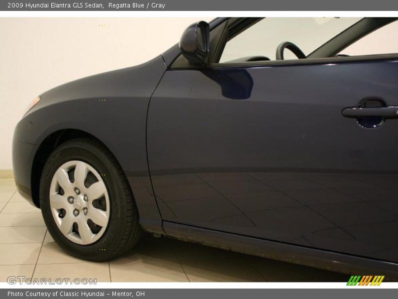 Regatta Blue / Gray 2009 Hyundai Elantra GLS Sedan