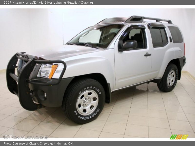 Silver Lightning Metallic / Graphite 2007 Nissan Xterra SE 4x4