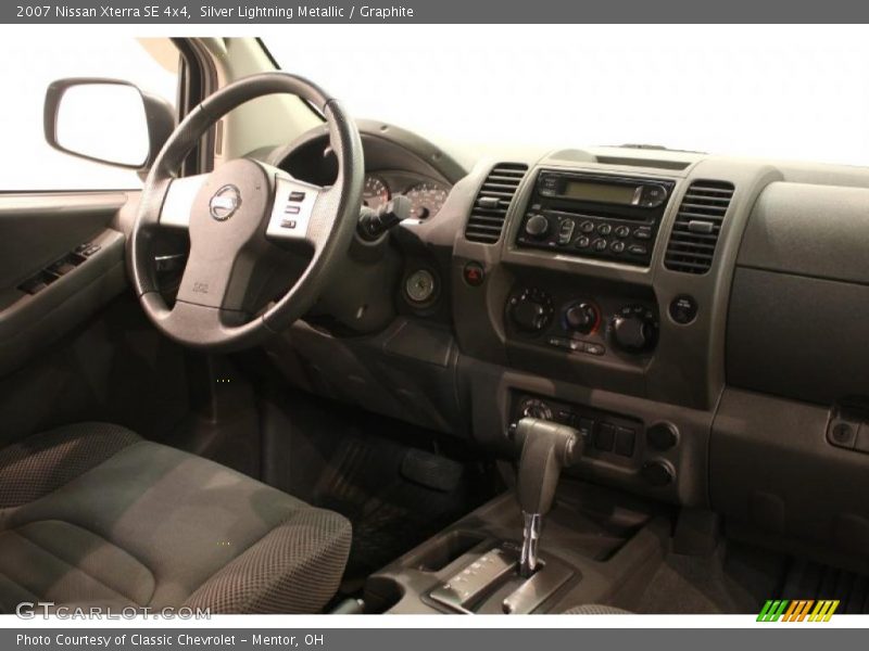 Silver Lightning Metallic / Graphite 2007 Nissan Xterra SE 4x4