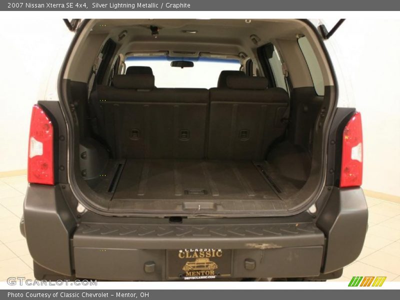 Silver Lightning Metallic / Graphite 2007 Nissan Xterra SE 4x4
