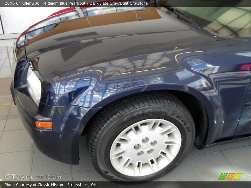 Midnight Blue Pearlcoat / Dark Slate Gray/Light Graystone 2006 Chrysler 300