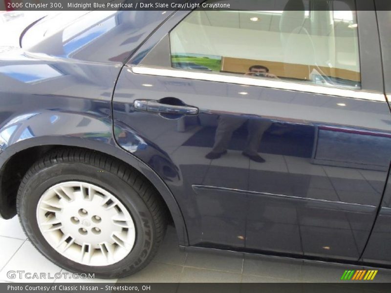 Midnight Blue Pearlcoat / Dark Slate Gray/Light Graystone 2006 Chrysler 300