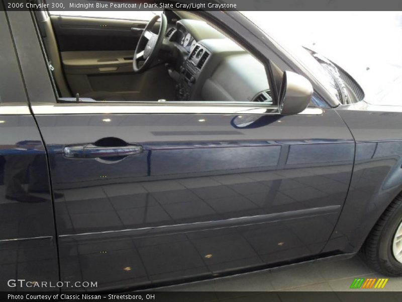 Midnight Blue Pearlcoat / Dark Slate Gray/Light Graystone 2006 Chrysler 300